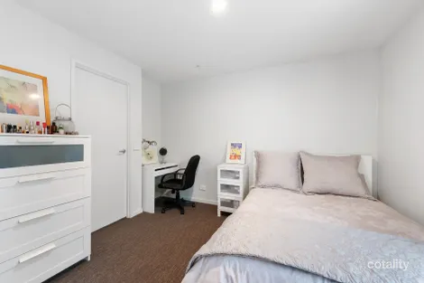 Property photo of 104/95 Warrigal Road Hughesdale VIC 3166