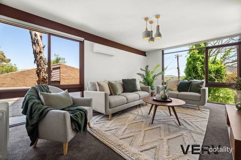 Property photo of 37 Holden Crescent Wanniassa ACT 2903