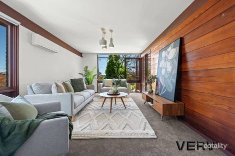 Property photo of 37 Holden Crescent Wanniassa ACT 2903