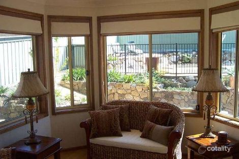 Property photo of 15 Warburton Close Macquarie Hills NSW 2285