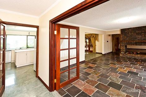 Property photo of 2 Dolton Place Warnbro WA 6169