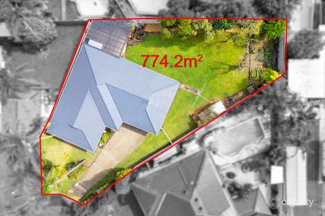 Property photo of 5 Mekeo Place Glenfield NSW 2167