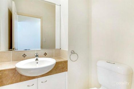 Property photo of 32 Genoa Street Surfers Paradise QLD 4217