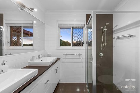 Property photo of 1 Epsom Court Carindale QLD 4152
