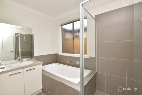 Property photo of 59 Newmarket Road Werribee VIC 3030