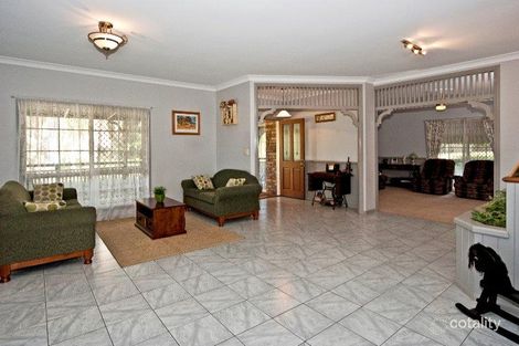 Property photo of 7 Gabbinbar Court Pine Mountain QLD 4306