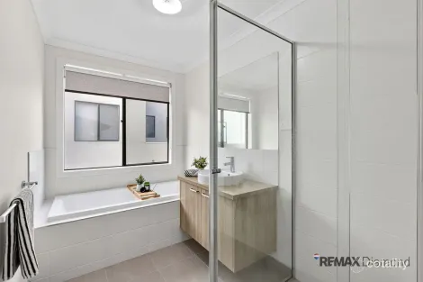 Property photo of 30 Ambassador Circuit Cranbourne South VIC 3977