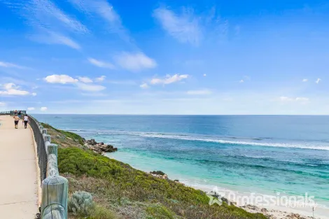 111 Lagoon Dr, Yanchep, WA 6035