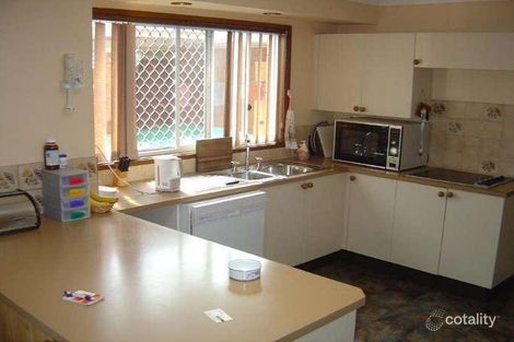Property photo of 33 Condello Crescent Edensor Park NSW 2176