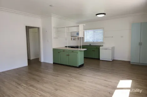 9 Lovett St, Rangeville, QLD 4350