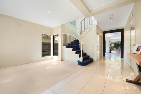 Property photo of 11 Athol Avenue Roxburgh Park VIC 3064