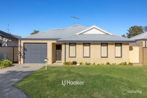 30 Woodrow St, Carey Park, WA 6230