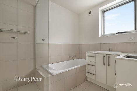 Property photo of 1/2 Milton Street Bentleigh VIC 3204