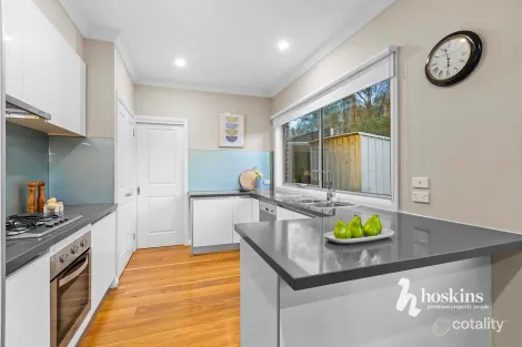 Property photo of 2/125-129 Hawthorn Road Forest Hill VIC 3131