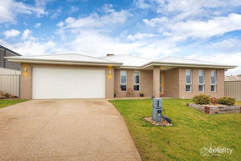 Property photo of 10 Vining Court Wodonga VIC 3690
