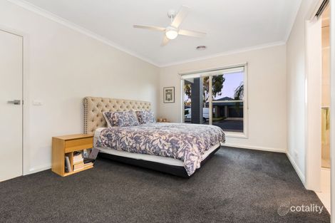 Property photo of 8 Elsworth Drive Strathfieldsaye VIC 3551