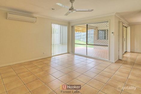 Property photo of 5 Parkside Place Forest Lake QLD 4078