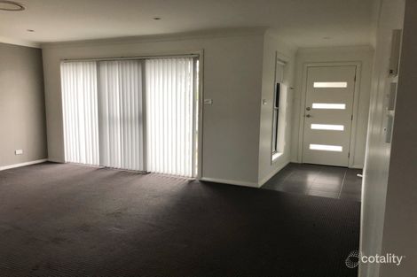 Property photo of 61 Dalmeny Drive Macquarie Hills NSW 2285