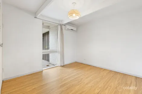 Property photo of 53 Commercial Road Ferntree Gully VIC 3156