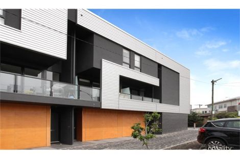 Property photo of 22 Greenham Place Footscray VIC 3011