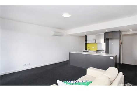 Property photo of 22 Greenham Place Footscray VIC 3011