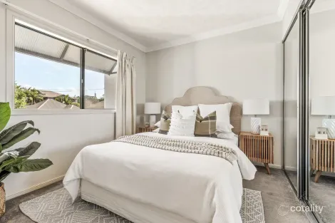 Property photo of 9/40 Bell Street Kangaroo Point QLD 4169