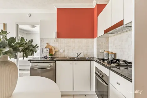 Property photo of 9/40 Bell Street Kangaroo Point QLD 4169