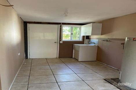 Property photo of 23 Phillips Street Dysart QLD 4745