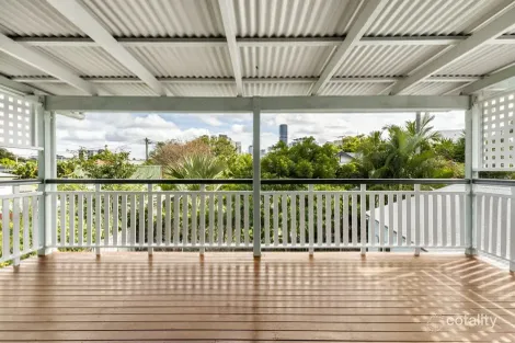 Property photo of 11 Rosina Street Kangaroo Point QLD 4169