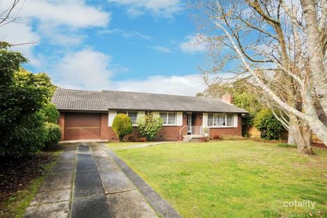 4 Henty Ct, Croydon, VIC 3136