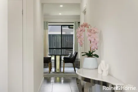 Property photo of 32 Potts Street Oran Park NSW 2570