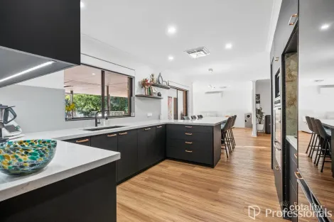 Property photo of 49 Warlingham Drive Lesmurdie WA 6076