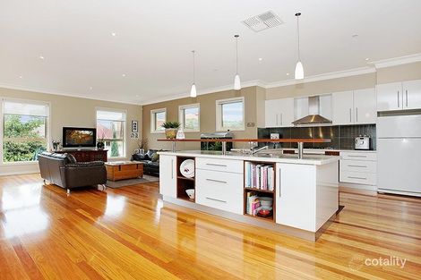 Property photo of 11 Allan Street Aberfeldie VIC 3040