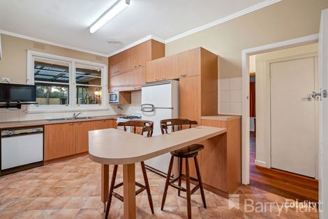 Property photo of 82 Hillview Avenue Mount Waverley VIC 3149