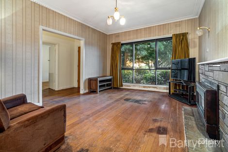 Property photo of 82 Hillview Avenue Mount Waverley VIC 3149