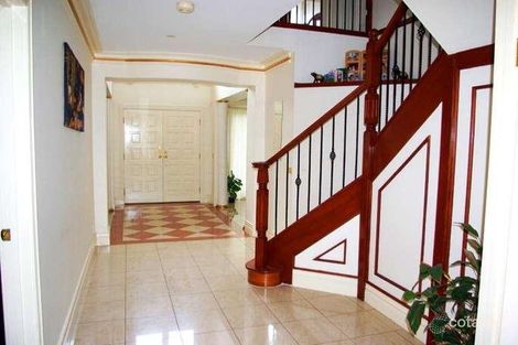 Property photo of 62 Daniel Solander Drive Endeavour Hills VIC 3802