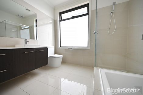 Property photo of 1/11 Salisbury Road Ashwood VIC 3147