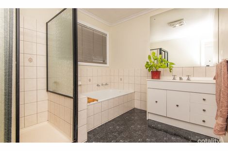 Property photo of 2 Dean Nook Kialla VIC 3631