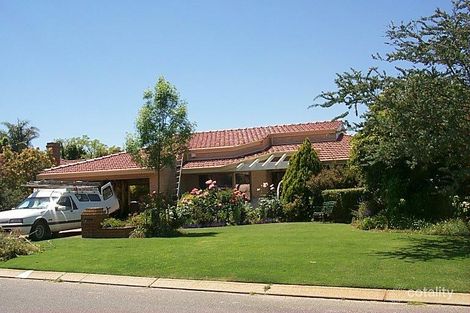 3 Tullamore Cl, Waterford, WA 6152