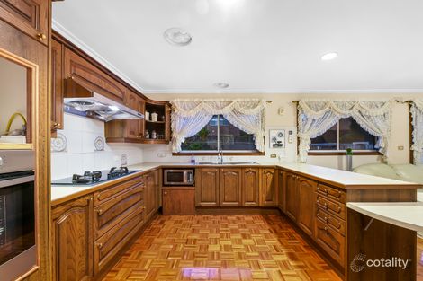 Property photo of 33 Atheldene Drive Glen Waverley VIC 3150
