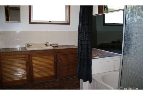 Property photo of 35 Lochaber Street Dutton Park QLD 4102