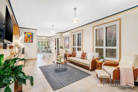Property photo of 98 Woolnough Drive Mill Park VIC 3082