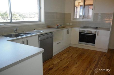 Property photo of 18 Colliton Parade Forster NSW 2428