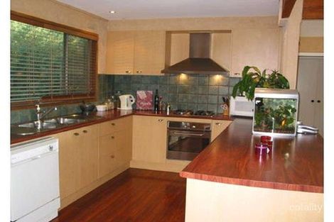 Property photo of 30 Dumossa Avenue Rosebud VIC 3939