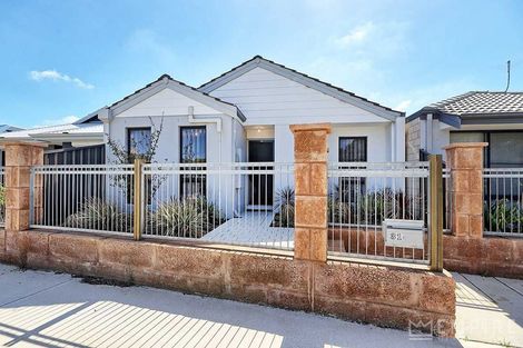 Property photo of 31 Brighstone Avenue Hilbert WA 6112