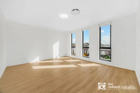 Property photo of 13 Nammoona Road Colebee NSW 2761