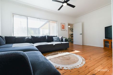 Property photo of 8 Beltana Avenue Mount Austin NSW 2650