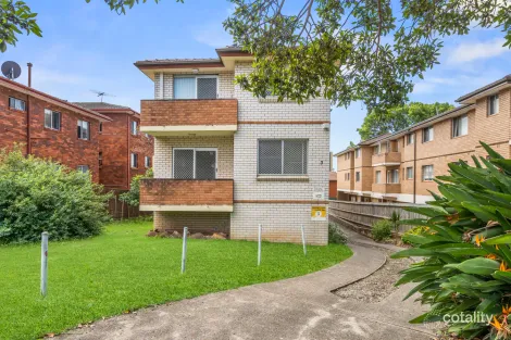 1/3 Colin St, Lakemba, NSW 2195