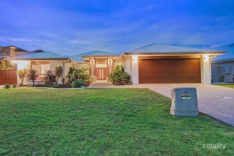 32 North Bank Ct, Helensvale, QLD 4212