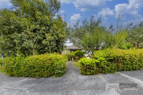 Property photo of 22 Southdown Avenue Glen Waverley VIC 3150